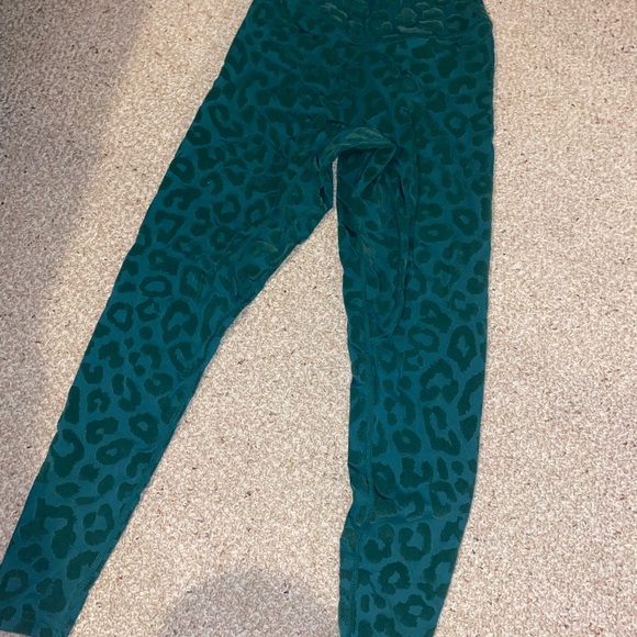 BRAND NEW- NEVER WORN!!!! They were too small for me. - Picture 3 of 4